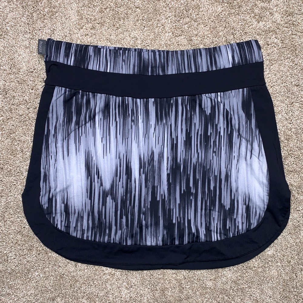 Proeza Black Gray Golf Tennis Skort Skirt Size S - Picture 2 of 7